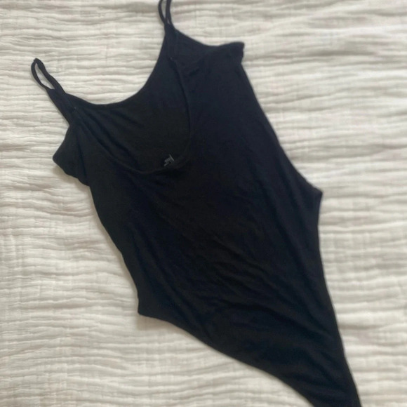 F21 Open Back Bodysuit - Picture 2 of 4